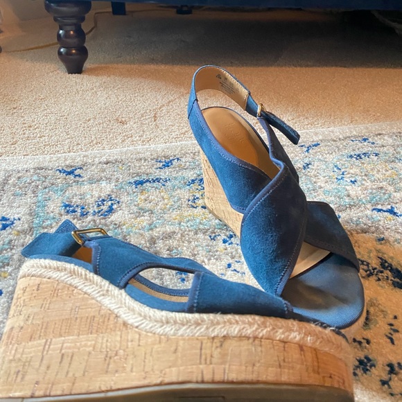 Blue wedges - Picture 1 of 2